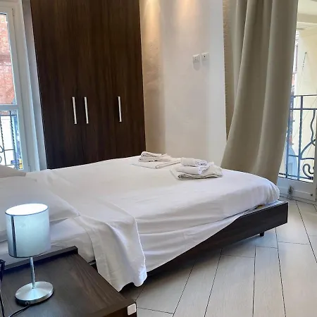 Garden Loft - Centre 아파트 *